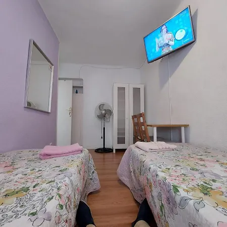 Homestay Olivos Madrid Exterior photo