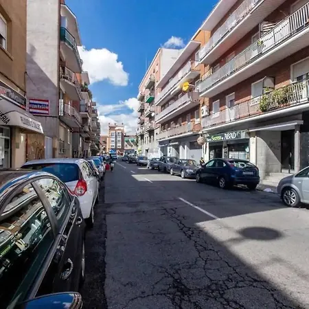 Homestay Olivos Madrid Exterior photo