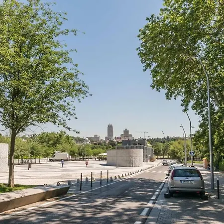 Homestay Olivos Madrid Exterior photo