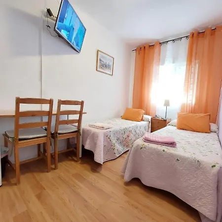 Homestay Olivos Madrid Exterior photo